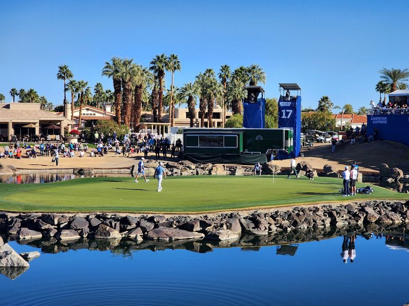 This Southern California Desert Town Is Known As The Golf Capital Of The World - Decor Hint Watch The Pros Battle At The American Express
