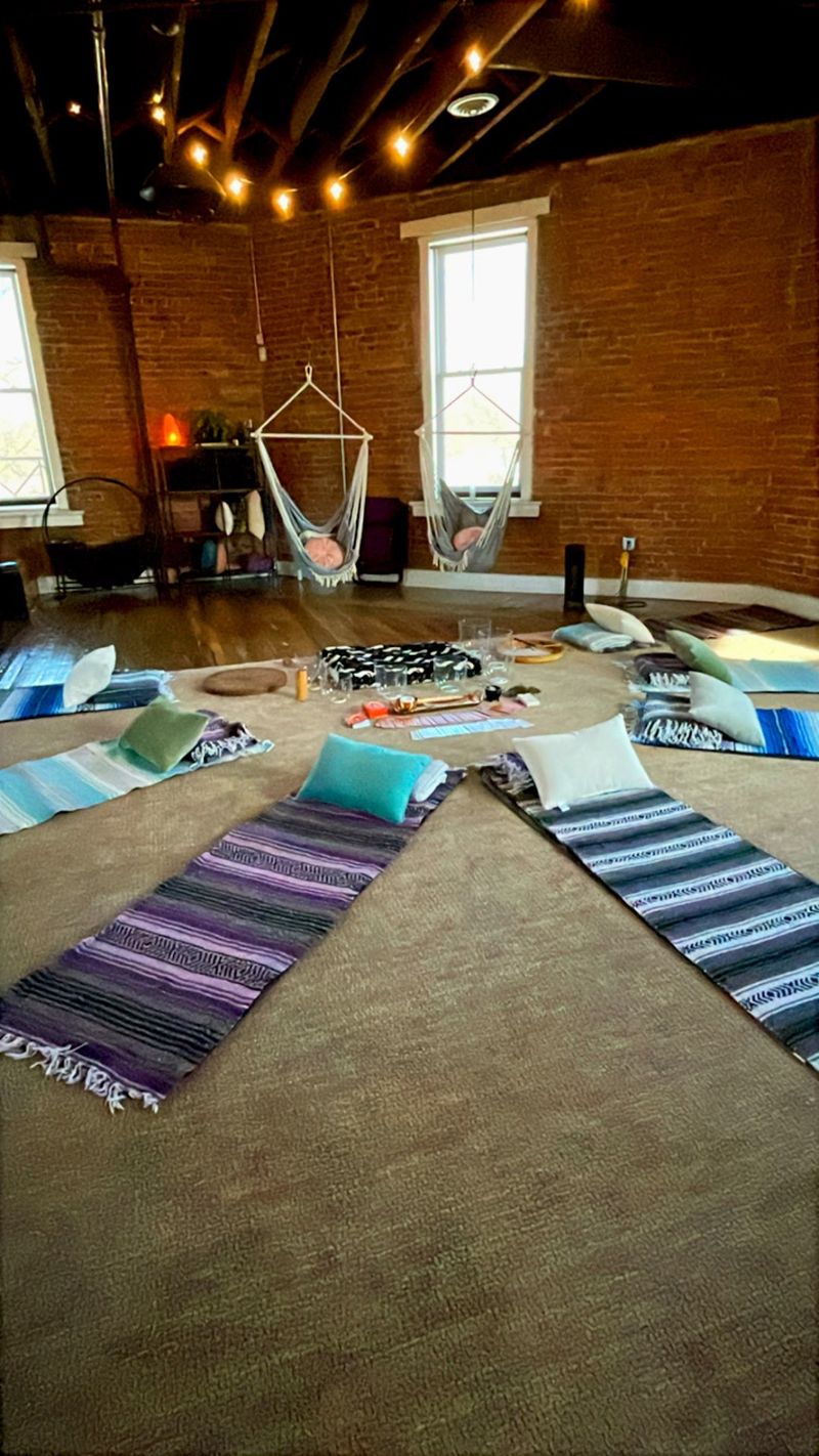 This Kentucky Studio Offers A Soothing Sound Bath Experience That Feels Like Nothing Else - Decor Hint A Room Built For Sound From The Ground Up