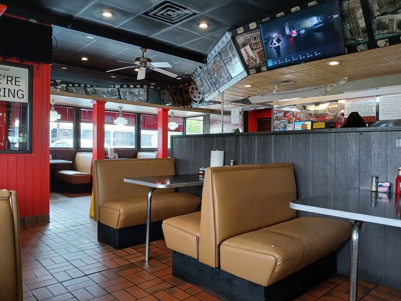Pitt Grill, Alexandria