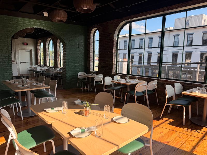 These 10 New Louisville, Kentucky Restaurants Just Opened And They're Already Worth The Drive - Decor Hint Greenside Pizzeria