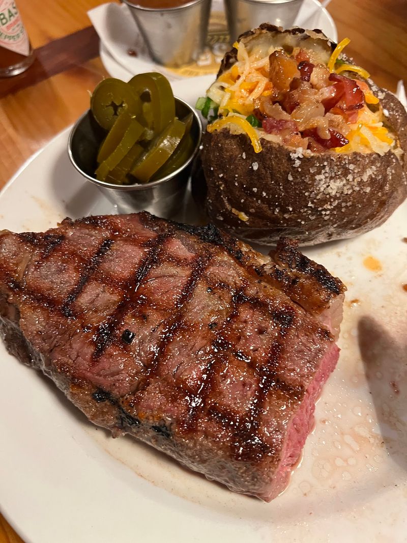 Cattlemens Selma: Raisin Capital, Steak Lovers' Secret