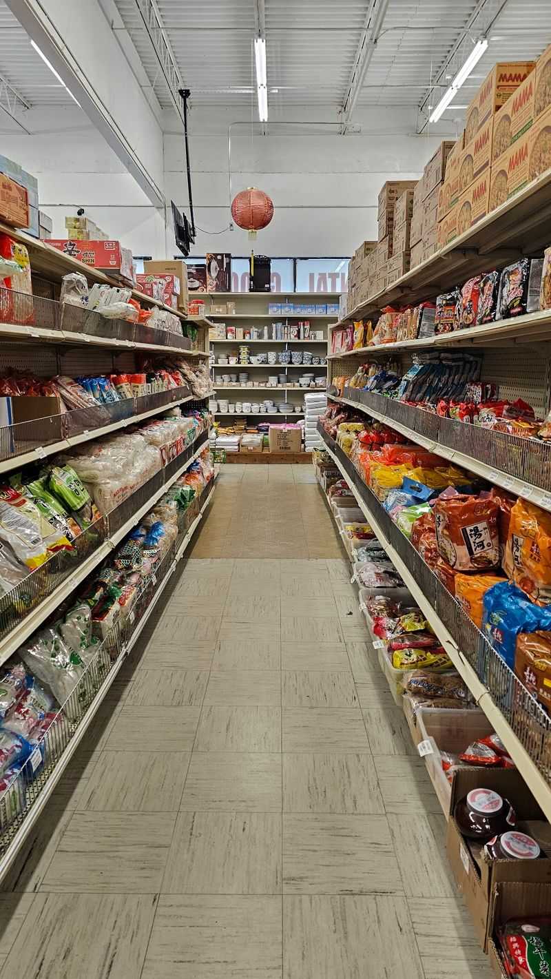 Florida's Friendly Asian Market Turns Your Weekly Grocery Run Into A Homemade Lunch Adventure - Decor Hint Family Owners Who Know Every Shelf