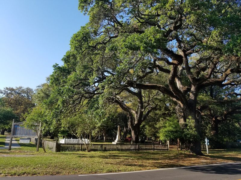 This 234-Year-Old North Carolina Cemetery Has A Ghostly Secret That Locals Still Talk About - Decor Hint A Few Simple Tips Will Make Your Visit Way Better