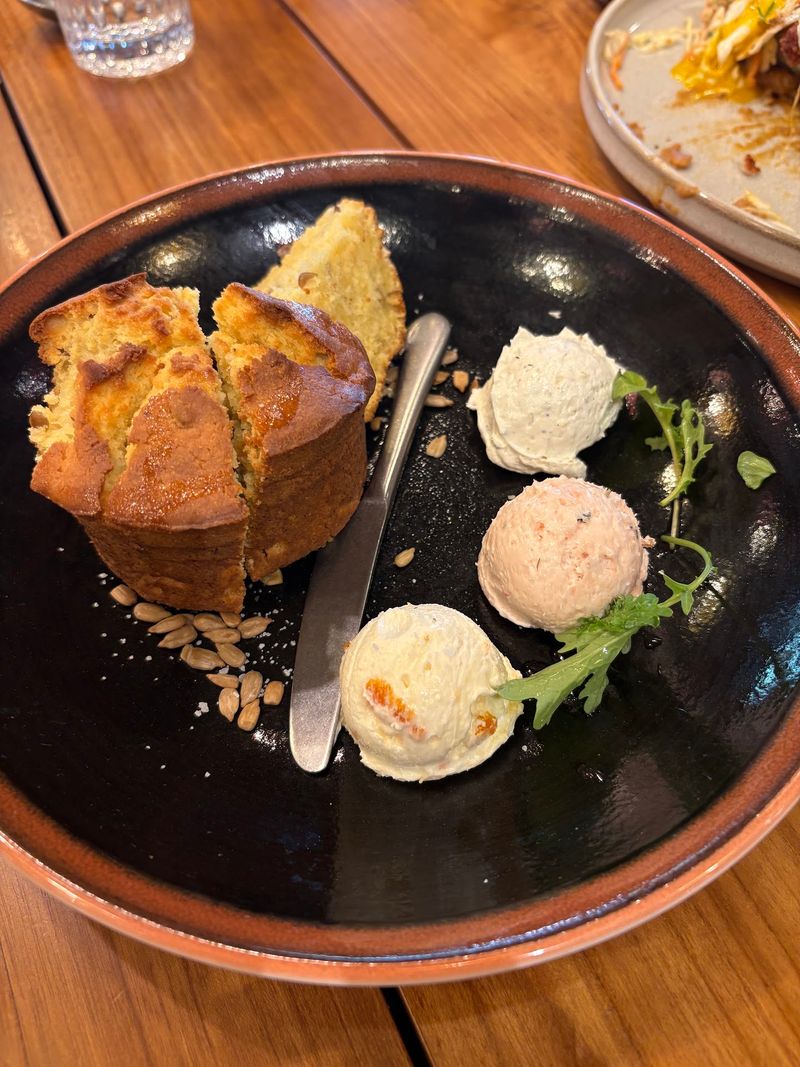 This California Restaurant Lets You Eat Just Steps Away From Elephants At The San Diego Zoo Safari Park - Decor Hint Cornbread And Samosas Make A Strong Opening Move