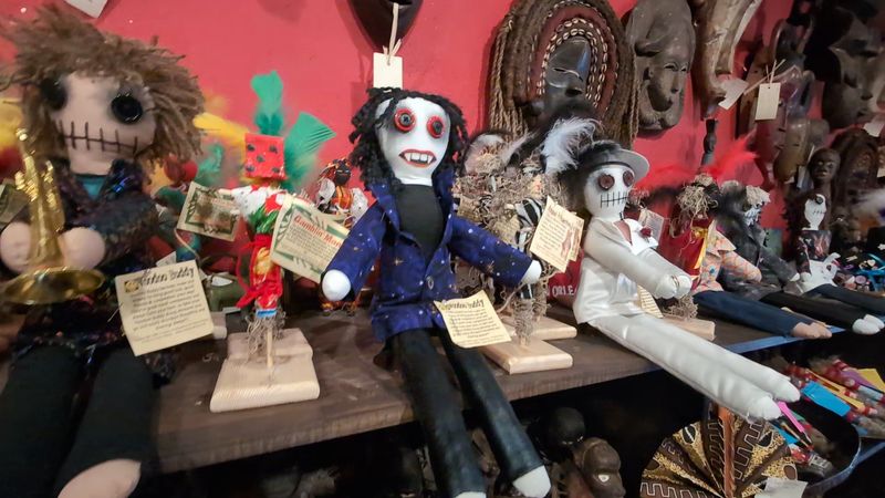 More Than A Hundred Handmade Dolls Are On Display