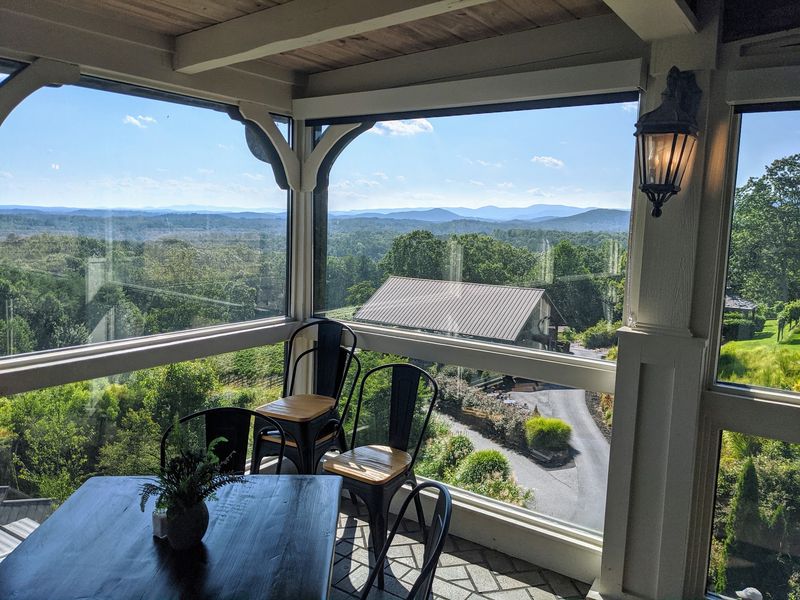 9 Surprisingly Affordable Georgia Restaurants With Gorgeous Mountain Views - Decor Hint Wolf Mountain Vineyards, Dahlonega