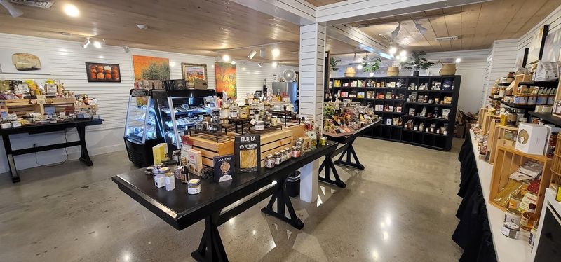 Infused Oils And Raw Vinegars Will Mess With Your Grocery List
