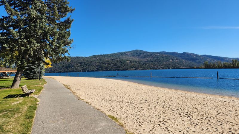 When This Idaho Town Ranked Among America's Best Small Places To Live, Longtime Residents Felt The Change - Decor Hint How A Quiet Beach Town Ended Up On Everybody's Radar