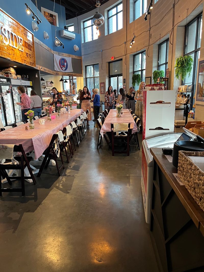 Holiday Parties Get A Lot Easier With Catering