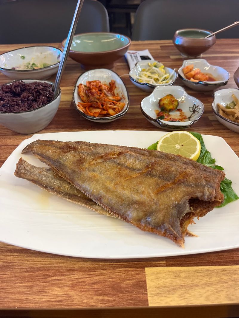 This Colorado Korean Restaurants Is Worth Going Out Of Your Way To Find - Decor Hint Grilled Fish Adds Another Side Of The Menu