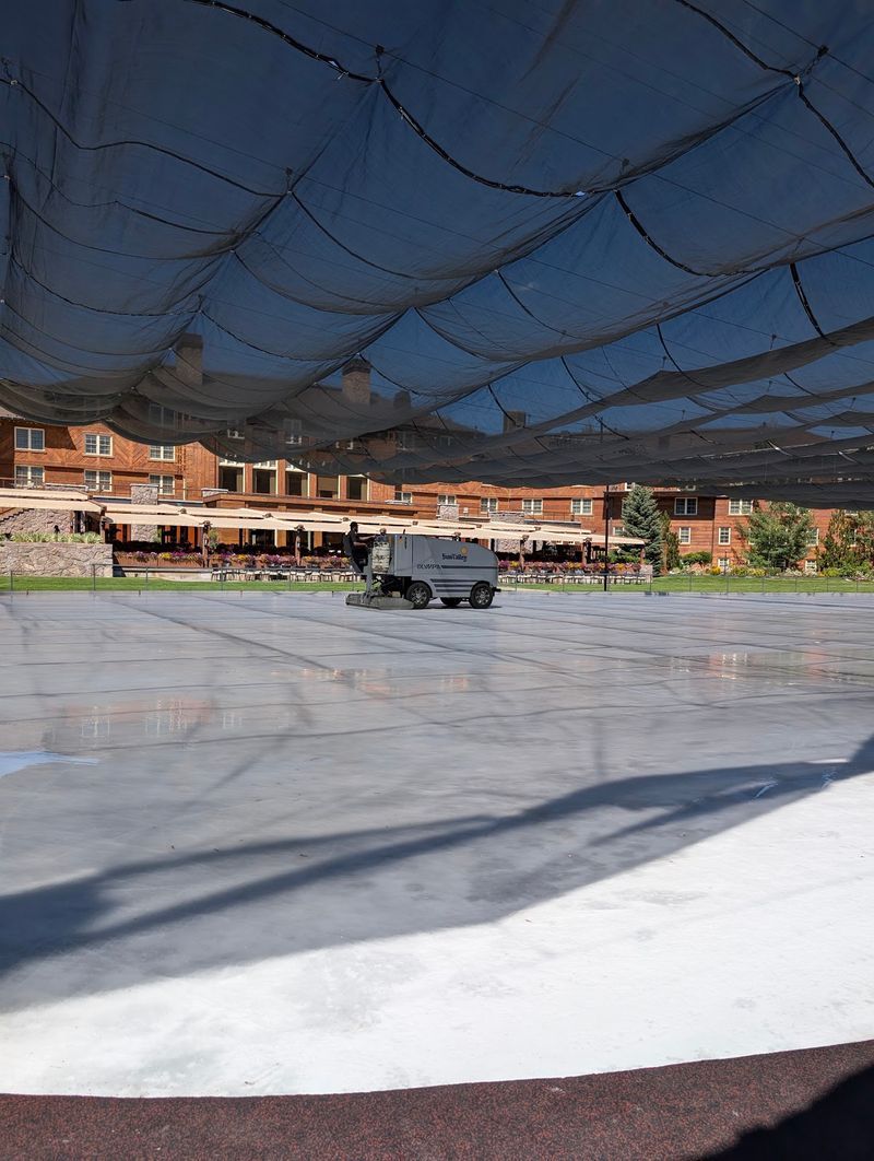 Since 1945 This Idaho Ice Arena Has Let Skaters Glide Outdoors Beside A Ski Resort Lodge - Decor Hint Pipes Below The Surface Keep August Frozen