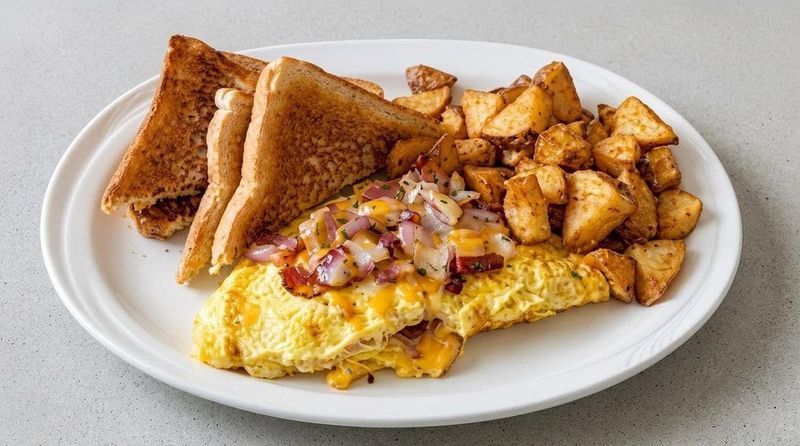 Golden Gate Diner Serves Breakfast Into the Evening