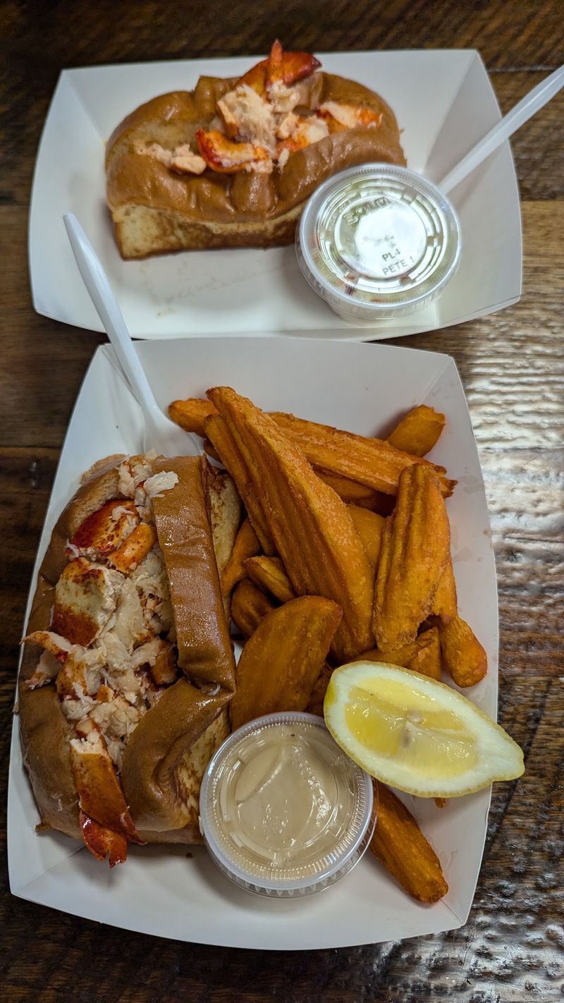 Plan Your Visit Before The Lobster Craving Takes Over