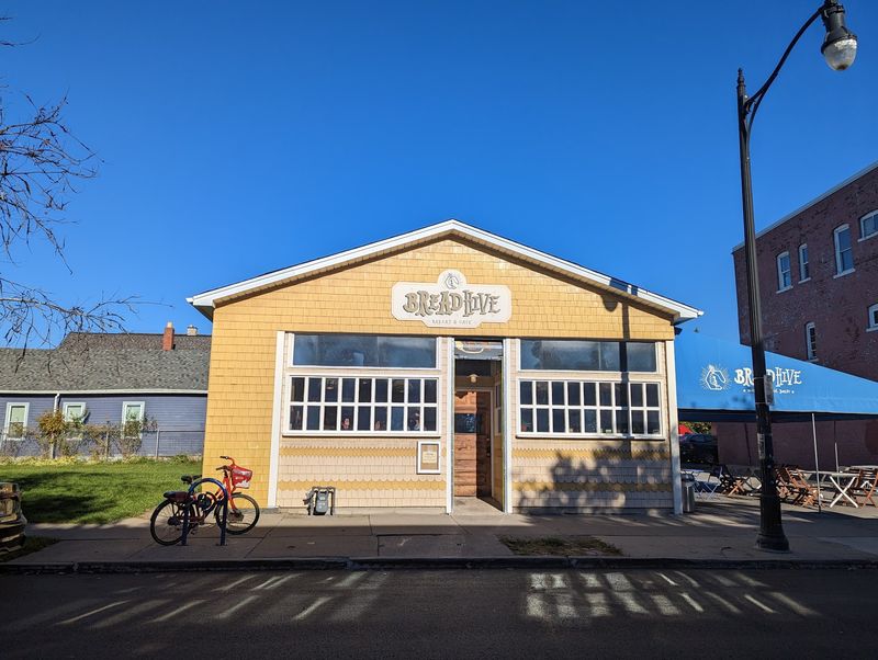 A Small Cafe With Indoor And Outdoor Seating