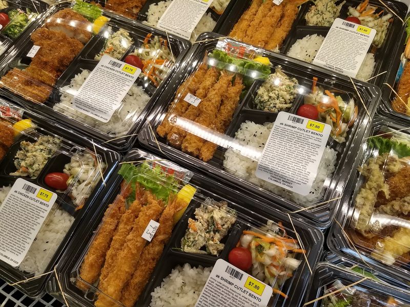 This Ohio Japanese Grocery Has Been Packing Fresh Seafood, Bento Boxes, And Japanese Treats Since 1990 - Decor Hint The Bento Case Makes Choosing Lunch A Delicious Problem