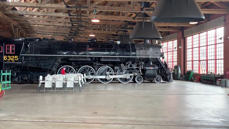 This Ohio Roundhouse Feels Like A Cathedral Built For Massive Steam Locomotives - Decor Hint Meet The 450-Ton Heavyweight Champion