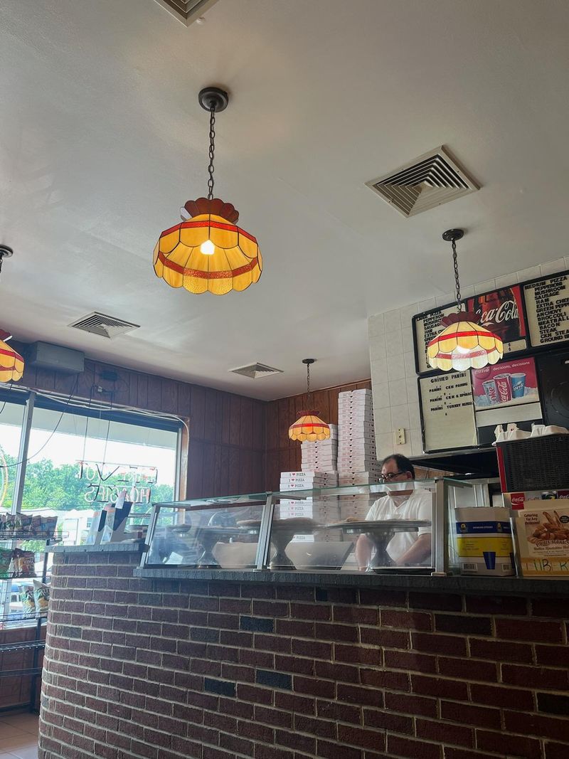 An Old-School Room Made For Quick Bites And Easy Takeout