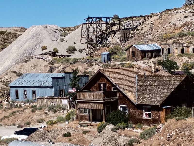 This Remote California Ghost Town Hides Abandoned Silver Mines And Chilling Stories From The 1800s - Decor Hint Thirty Miles Of Tunnels Run Right Under Your Boots