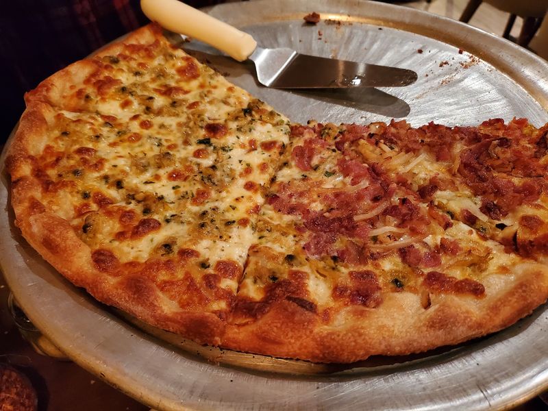 These 11 Secret Italian Restaurants In Connecticut That Locals Swear Are Perfect For Fall Evenings - Decor Hint Tuscany Restaurant & Pizzeria, Plantsville