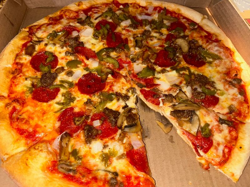 Five Toppings, Zero Rules