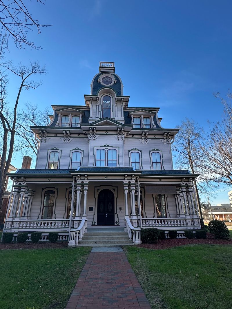 This Victorian Mansion Sat Empty For Roughly Three Decades