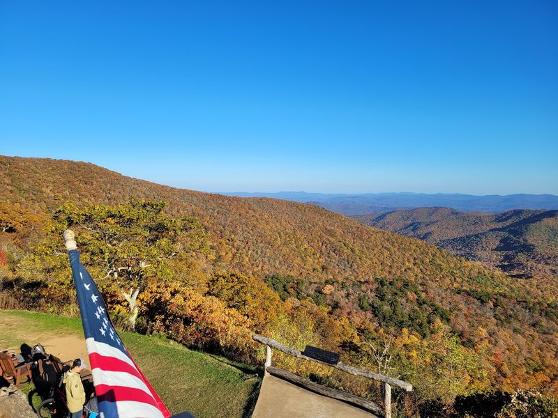 Blue Ridge Loop Map This 32-Mile North Carolina Bike Trail Winds Through Deep Forests ...