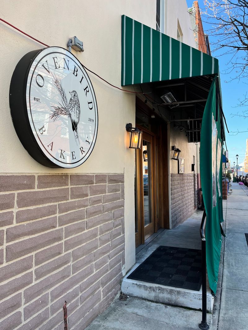 This Charming Maryland Bakery Serves Sourdough Unlike Anything Else - Decor Hint A Science Mind Built This Sourdough From The Ground Up