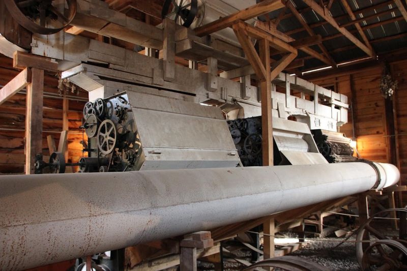 This Georgia Country Fair Fills A Historic Mill With Handmade Crafts And Fall Favorites - Decor Hint A Mill That Has Been Grinding Since 1855