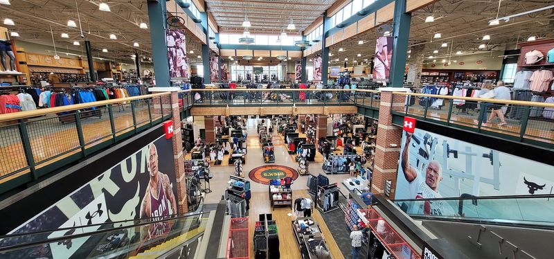 Kentucky's Biggest Mall Is Bigger Than Your Shopping List