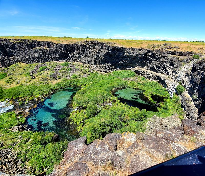 A Desert Canyon Hiding One Of North America's Biggest Springs