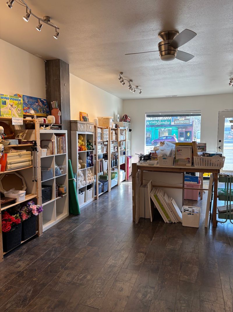 An Art Supply Thrift Store That Keeps Glitter Out Of The Landfill