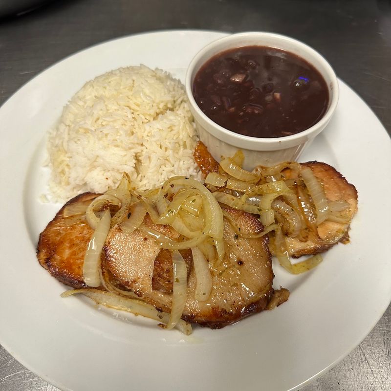 Your Kentucky Lunch Break Just Took A Tropical Detour