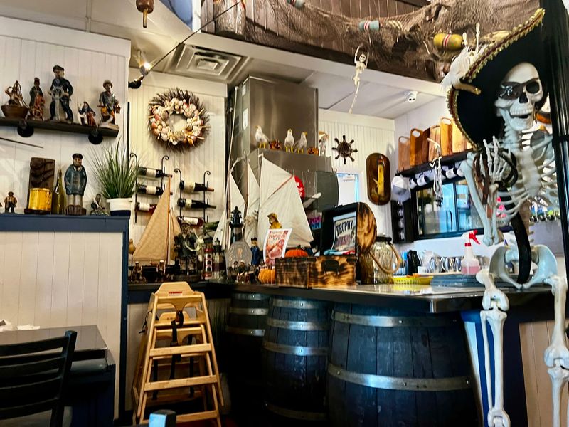 This Landlocked Idaho Seafood Shack Serves Coastal Favorites Hundreds Of Miles From The Ocean - Decor Hint A Seaside Shack Hiding In The Middle Of Boise