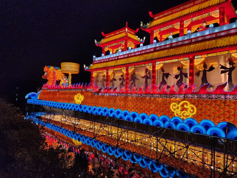 This Massive 164 Foot Glowing Lantern Will Float Across A North Carolina Lake This November - Decor Hint A 164-Foot Showstopper Is Coming To The Water