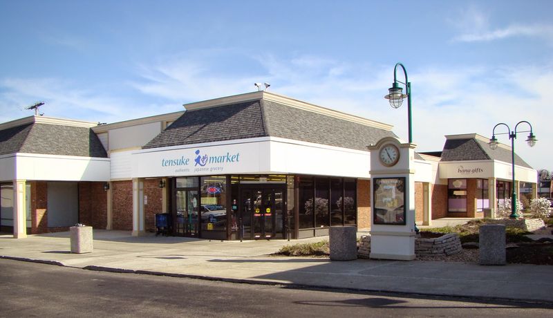 This Ohio Japanese Grocery Has Been Packing Fresh Seafood, Bento Boxes, And Japanese Treats Since 1990 - Decor Hint A Tiny Corner Of Japan Has Been Feeding Columbus For Over Three Decades
