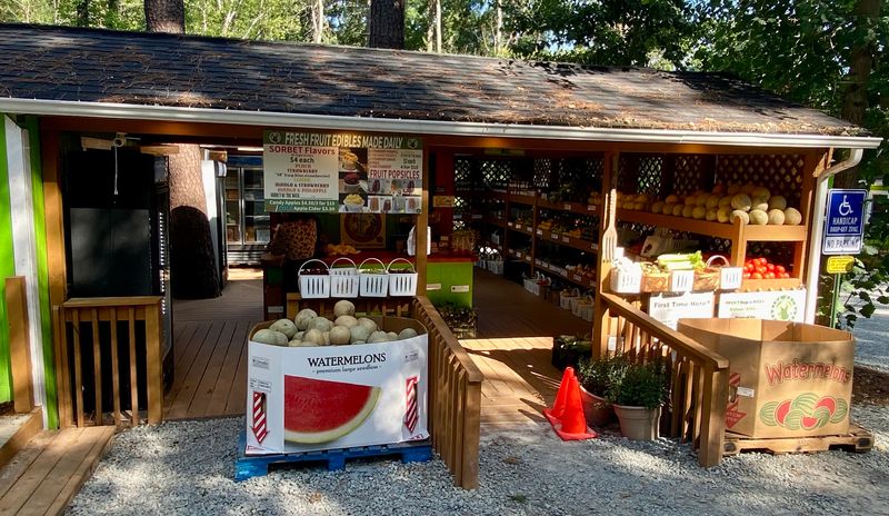 A Roadside Stand That Grew Up Into A Legend