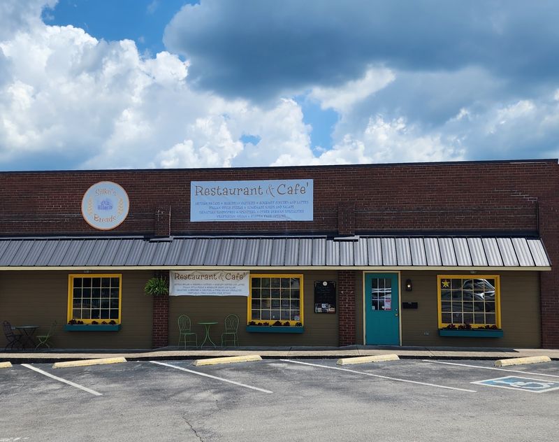 This Old-School Tennessee German Bakery And Deli Keeps Authentic Flavors Alive - Decor Hint A Homesick Baker Started All Of This