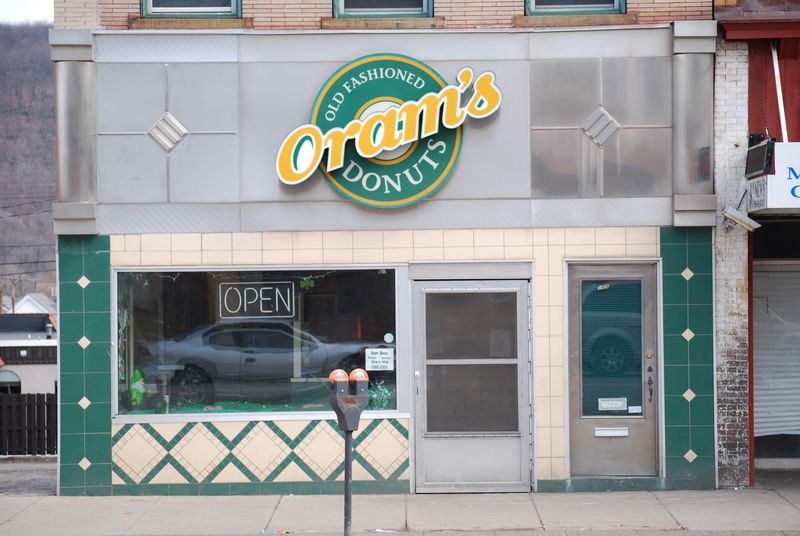 A Small-Town Storefront With a Very Big Morning