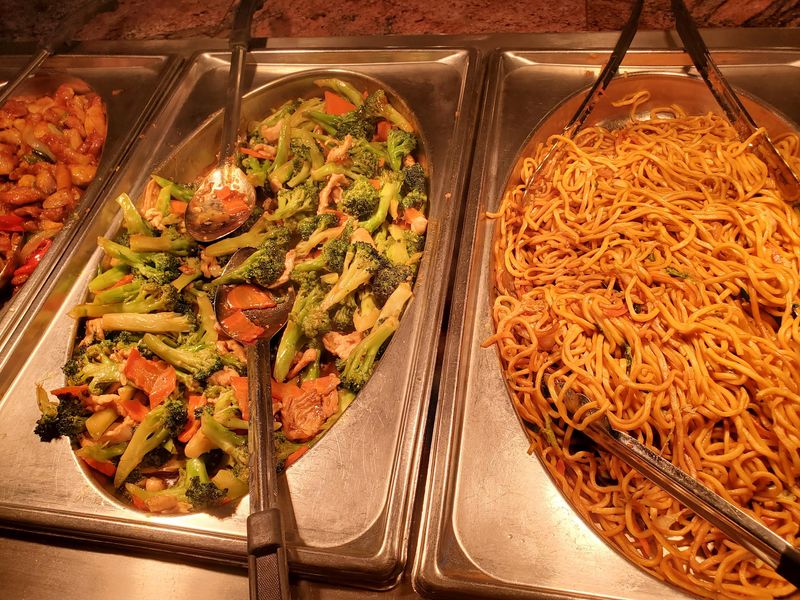 Big Buffet Feasts Without Fancy Prices