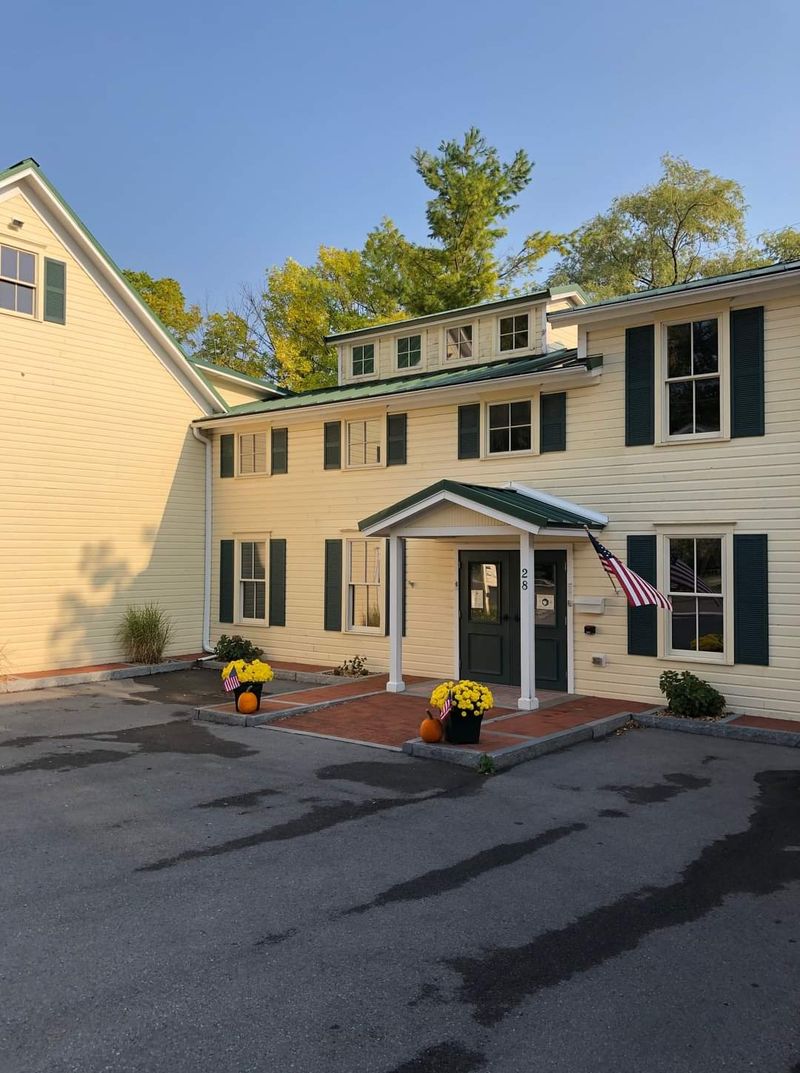 A Stagecoach Stop From 1807 Still Welcomes Travelers