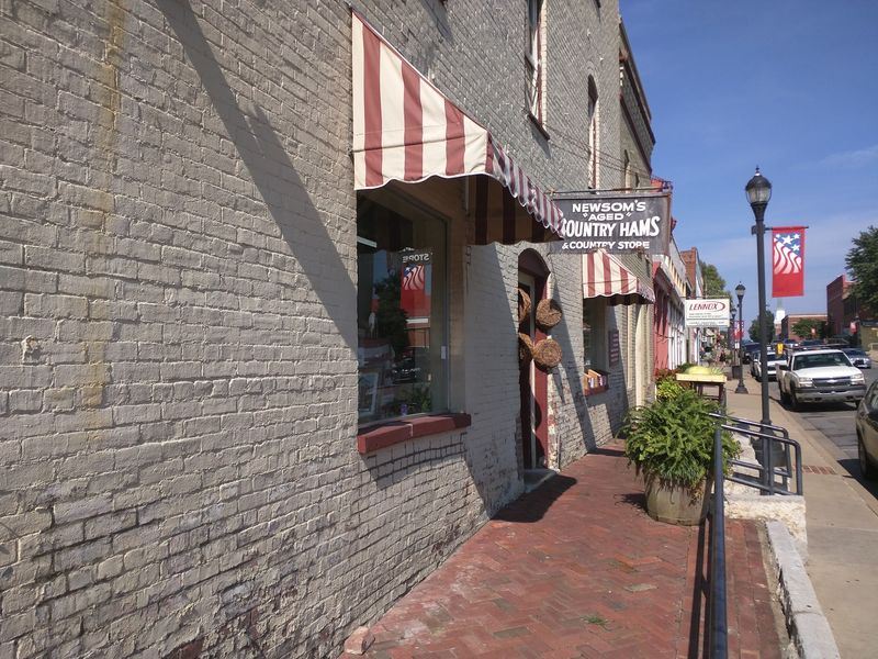 This Kentucky General Store Has Been Curing Country Ham Since 1917 And It’s Famous Around The World - Decor Hint Food Writers Have Been Singing Its Praises For Decades