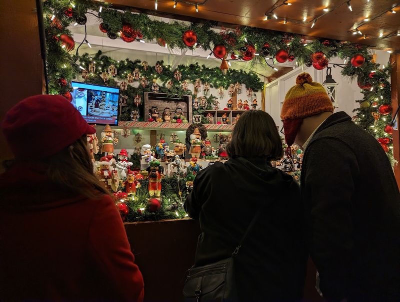 This German-Inspired California Christmas Market Has 3 Million Twinkling Lights And Old-World Holiday Magic - Decor Hint A German Christmas Market Right On California's Central Coast