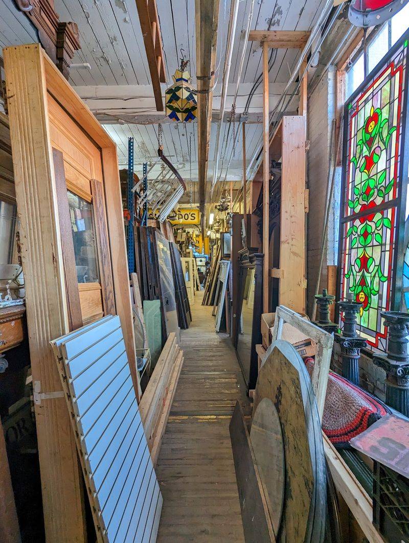 Zaborski Emporium, Kingston