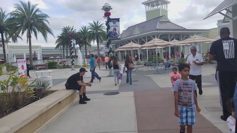 This Florida Outlet Mall Gets Your Steps In While You Hunt Brand-Name Deals, Drink In Hand - Decor Hint Worth Lacing Up Those Walking Shoes