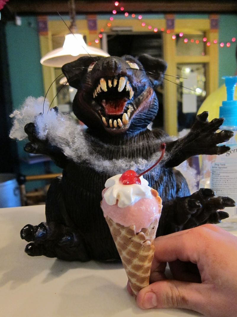 Started In A Gas Station Garage, This Nebraska Ice Cream Shop Now Draws Lines Down The Block - Decor Hint Worth Building An Evening Around