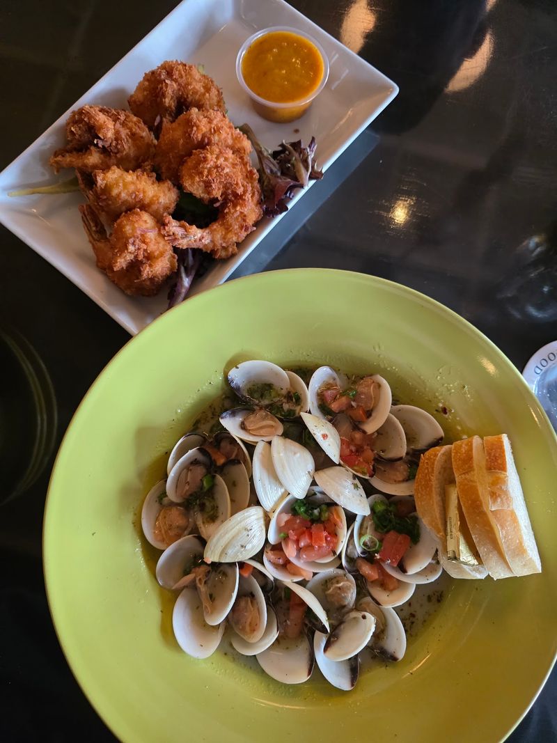 This Landlocked Idaho Seafood Shack Serves Coastal Favorites Hundreds Of Miles From The Ocean - Decor Hint A Little Slice Of The Shore Worth Keeping In Your Back Pocket