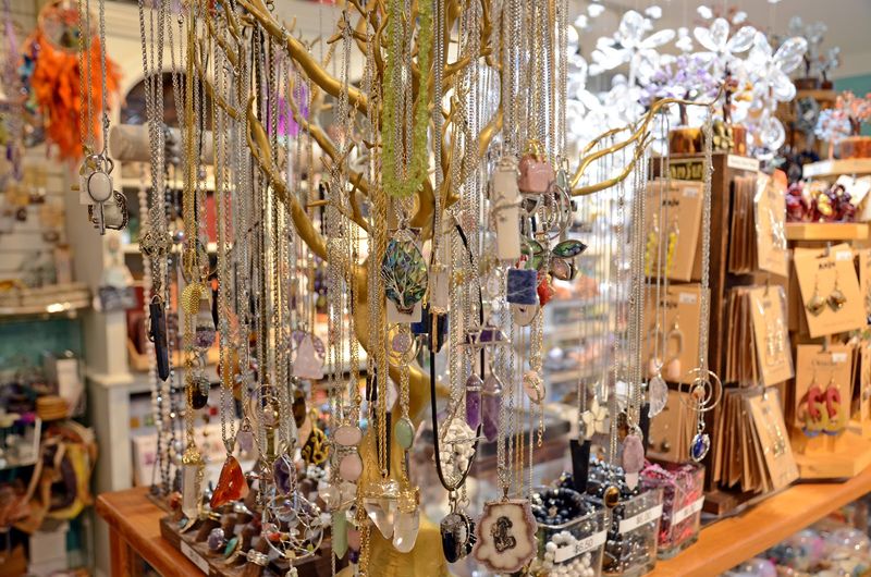 Gifts That Feel Personal Start Right Here