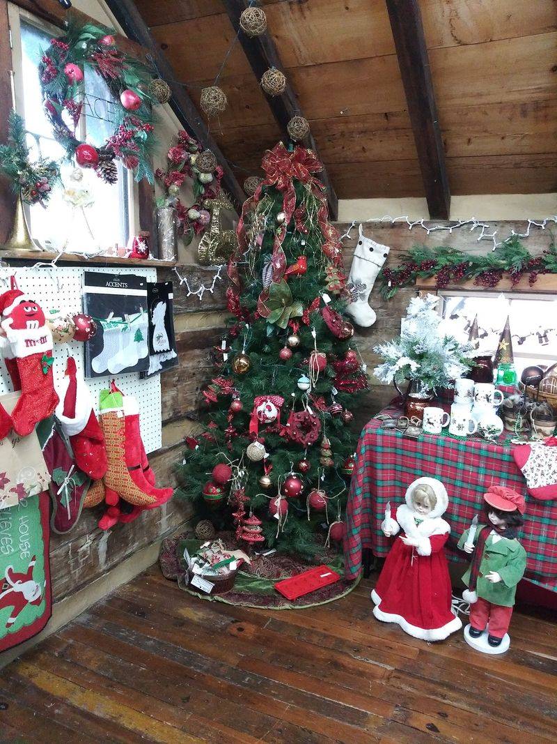 10 Kentucky Antique Malls Perfect For Early Holiday Shopping In 2026 - Decor Hint The Glendale Antique Mall
