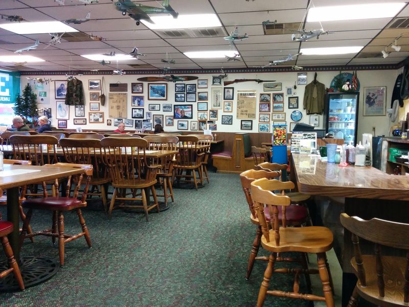 Bomber Restaurant, Ypsilanti