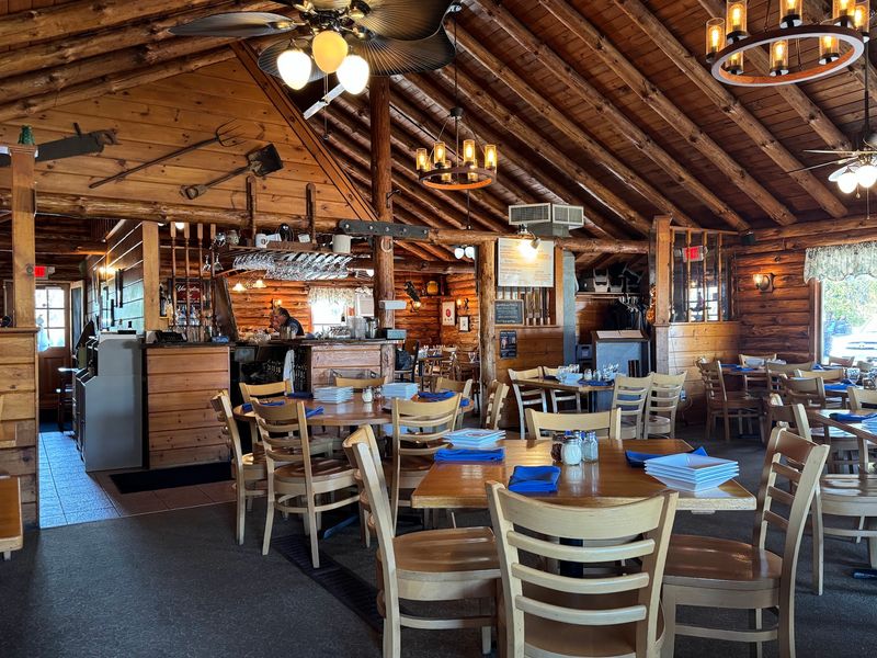 The Log Cabin Restaurant, Clinton